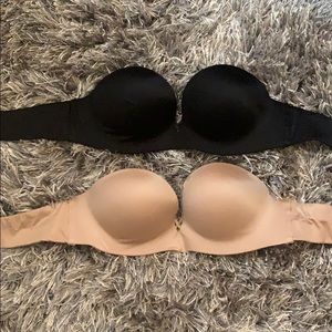 2 Victoria’s Secret bombshell bras. 32B.